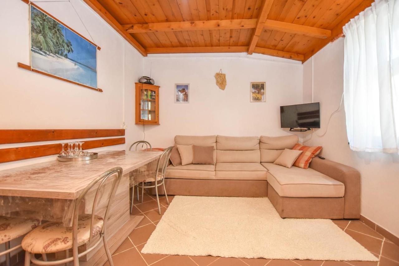 Vila House Oliva Tkon Exteriér fotografie